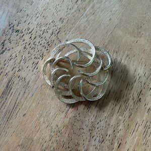 Sarah Coventry silver brooch